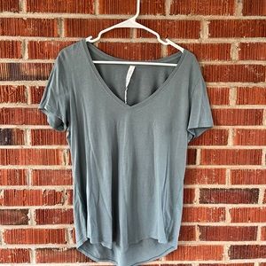Lululemon Tshirt